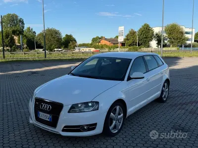 Usata Audi A3 Young 90 CV (66 kW) 2011 Bianco Utilitaria