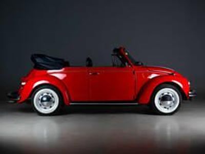 Begagnad VW Käfer S 50 HK (36 kW) 1973 Röd Cab