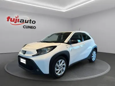 Usata Toyota Aygo X Active 72 CV (52 kW) 2022 Bianco SUV