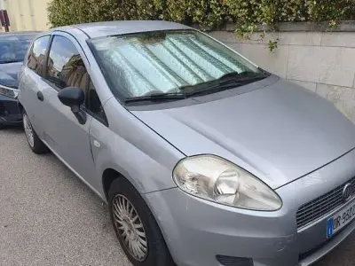 Usata Fiat Grande Punto Dynamic 75 CV (55 kW) 2008 Utilitaria