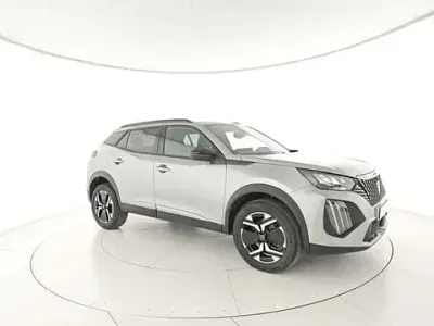 Usata Peugeot 2008 Allure 145 CV (106 kW) 2025 Grigio SUV