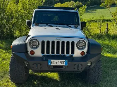 Usata Jeep Wrangler Rubicon 200 CV (147 kW) 2010 Grigio SUV