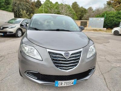 usata Lancia Ypsilon 1.2 69 CV 5 porte Gold