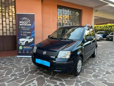 Usata Fiat Panda Active 69 CV (50 kW) 2012 Blu Utilitaria