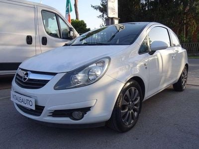 Usata Opel Corsa Club 86 CV (63 kW) 2010 Bianco Utilitaria