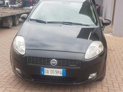 Usata Fiat Grande Punto 120 CV (88 kW) 2007 Nero Utilitaria