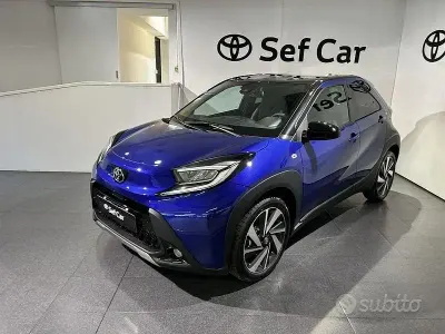 Nieuw Toyota Aygo X Lounge 72 PK (52 kW) 2025 Blauw SUV