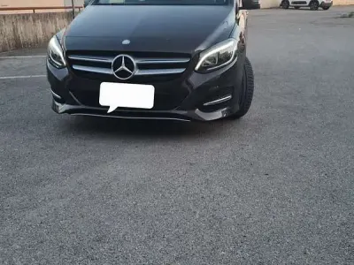 Usata Mercedes B180 109 CV (80 kW) 2017 Utilitaria