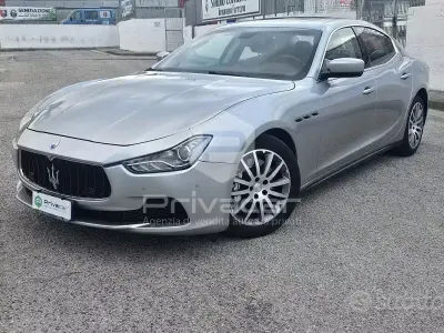 Begagnad Maserati Ghibli 410 HK (301 kW) 2014 Grå Sedan