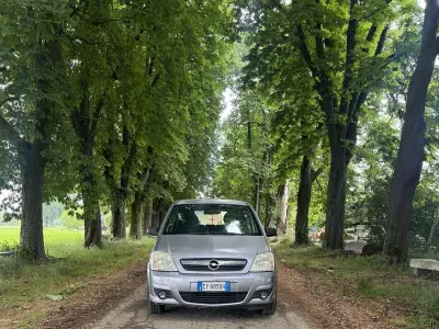 Usata Opel Meriva Cosmo 90 CV (66 kW) 2006 Monovolume
