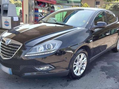 Usata Lancia Delta 120 CV (88 kW) 2011 Utilitaria