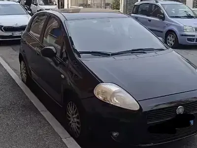 Usata Fiat Grande Punto 75 CV (55 kW) 2008 Nero Utilitaria