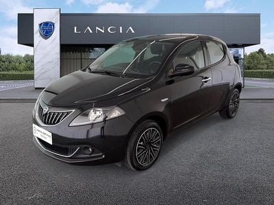 Usata Lancia Ypsilon Gold 70 CV (51 kW) 2023 Nero Utilitaria