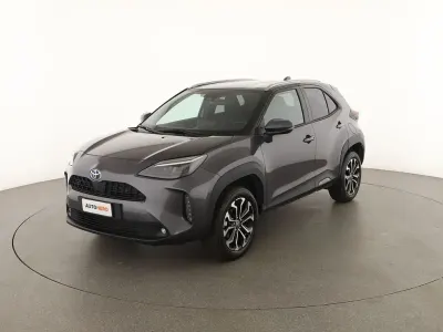Usata Toyota Yaris Trend 116 CV (85 kW) 2022 Grigio Utilitaria