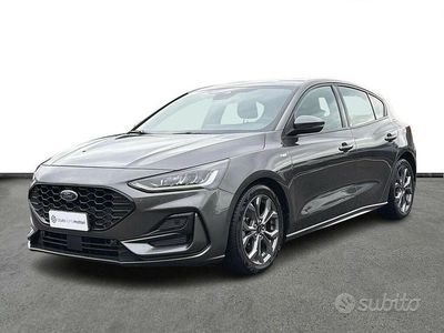 Grigio Usata 2022 Ford Focus ST-Line Berlina | 19.900 € (Cara)