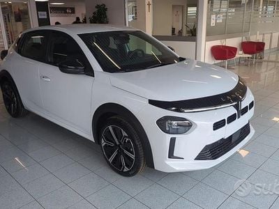 Nuova Lancia Ypsilon 2025 Bianco Utilitaria