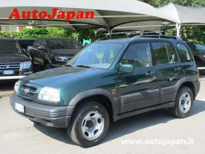 Usata Suzuki Grand Vitara 128 CV (94 kW) 2000 Verde SUV
