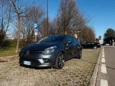 Usata Renault Clio IV Business 90 CV (66 kW) 2019 Grigio Berlina