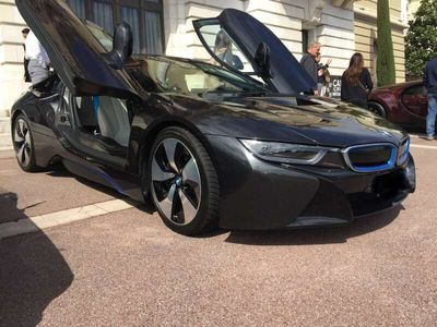 BMW i8