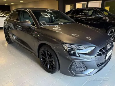 Usata Audi A3 S-Line 150 CV (110 kW) 2025 Grigio daytona Berlina