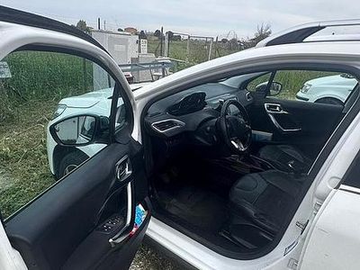 Usata Peugeot 2008 2015 Bianco SUV