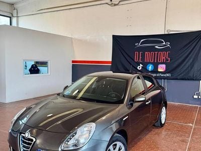 Usata Alfa Romeo Giulietta Progression 120 CV (88 kW) 2012 Grigio Utilitaria