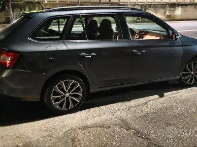 Usata Skoda Fabia 95 CV (69 kW) 2018 Grigio Station wagon