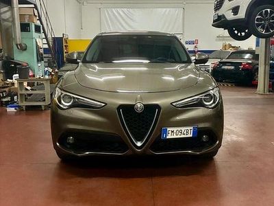 Usata Alfa Romeo Stelvio 180 CV (132 kW) 2017 Marrone SUV