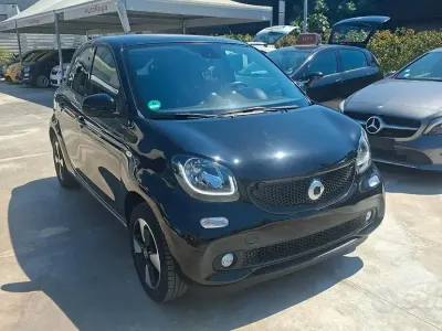 Usata Smart ForFour 90 CV (66 kW) 2018 Nero Utilitaria