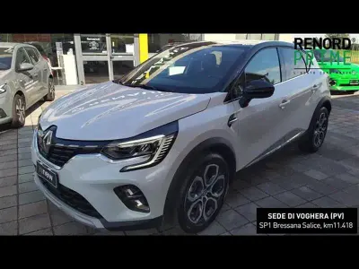 Usata Renault Captur Intens 145 CV (106 kW) 2022 Bianco SUV