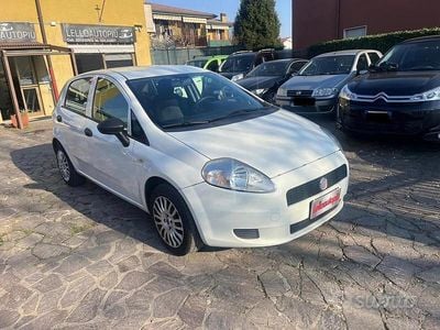 Usata Fiat Grande Punto S 69 CV (50 kW) 2012 Bianco Utilitaria