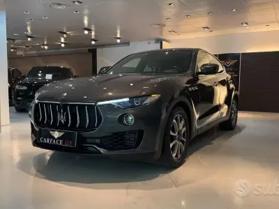Usata Maserati Levante 350 CV (257 kW) 2018 Grigio SUV