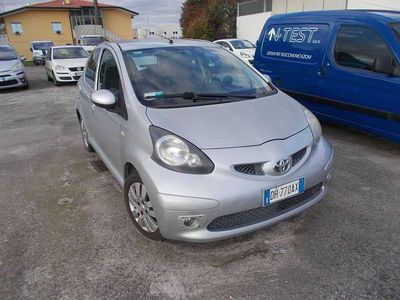Argento Usata 2007 Toyota Aygo Utilitaria | 2950 € (Molto cara)