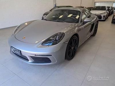 Usata Porsche 718 Cayman 2019 Grigio Coupé
