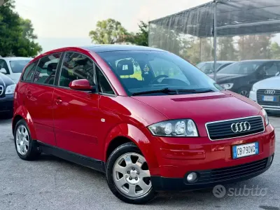 Usata Audi A2 75 CV (55 kW) 2002 Rosso Utilitaria
