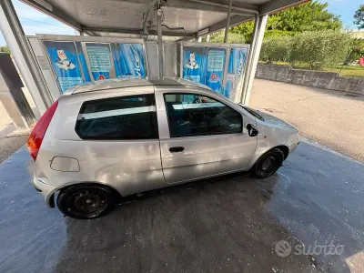 Usata Fiat Punto 60 CV (44 kW) 2003 Grigio Utilitaria