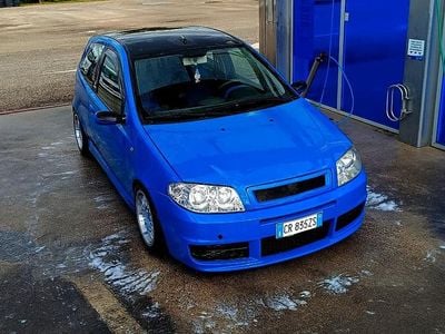 Usata Fiat Punto 70 CV (51 kW) 2004 Blu Utilitaria