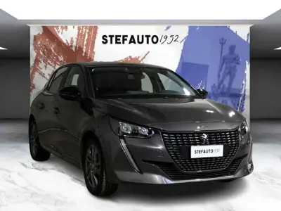 Usata Peugeot 208 Active 101 CV (74 kW) 2022 Gris platinum Utilitaria