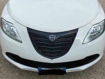 usata Lancia Ypsilon 0.9 t.air Elefantino ecochic metano 80cv