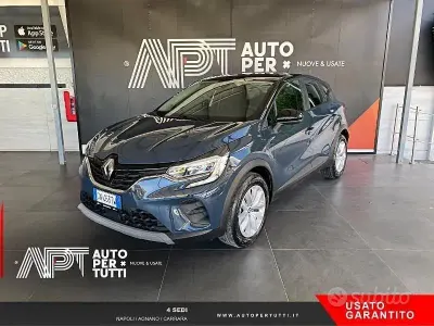 Usata Renault Captur Equilibre 101 CV (74 kW) 2023 Grigio SUV