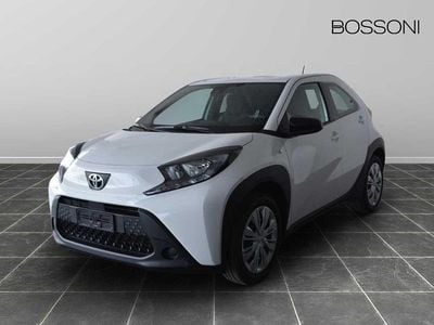 Nuova Toyota Aygo Active 72 CV (52 kW) 2025 Bianco Utilitaria