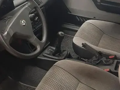 Usata Alfa Romeo 155 141 CV (103 kW) 1993 Nero Berlina