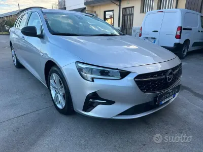 Usata Opel Insignia Business 122 CV (89 kW) 2021 Grigio Station wagon