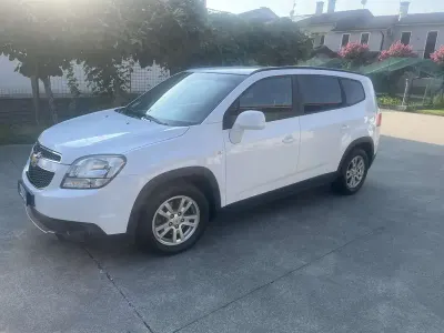 Usata Chevrolet Orlando LT 131 CV (96 kW) 2013 Bianco Monovolume