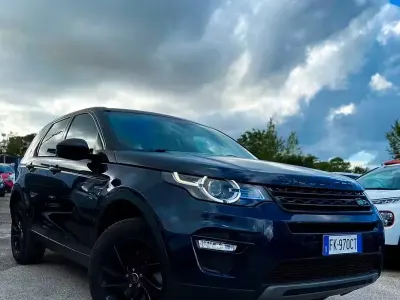 Usado Land Rover Discovery Sport 150 HP (110 kW) 2017 Azul SUV