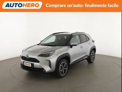 Usata Toyota Yaris Cross Lounge 92 CV (67 kW) 2024 Argento SUV