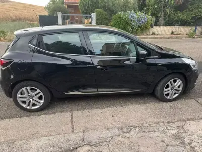 Usata Renault Clio IV Zen 75 CV (55 kW) 2019 Nero Berlina