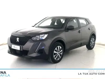 Usata Peugeot 2008 Active 110 CV (80 kW) 2021 Grigio platinum SUV