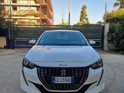 Usata Peugeot 208 Active 75 CV (55 kW) 2021 Bianco Utilitaria