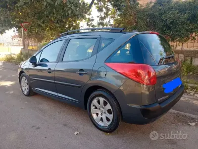 Usata Peugeot 207 95 CV (69 kW) 2009 Grigio Station wagon